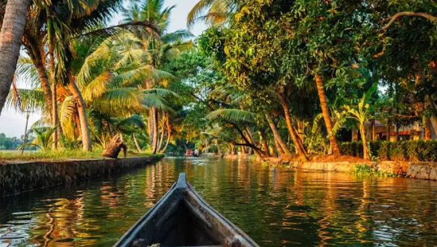 kerala backwaters best houseboat routes