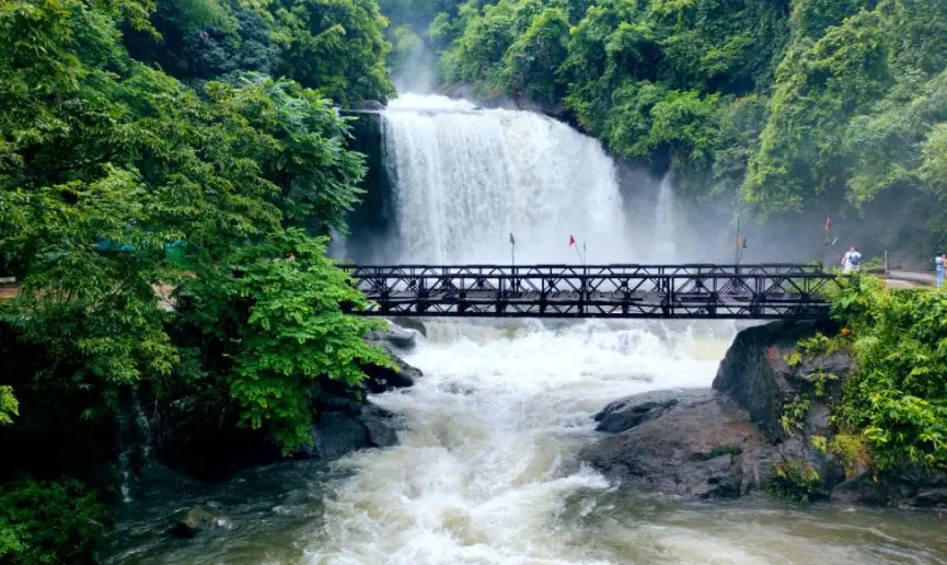 shillong one day trip plan waterfalls viewpoints local markets