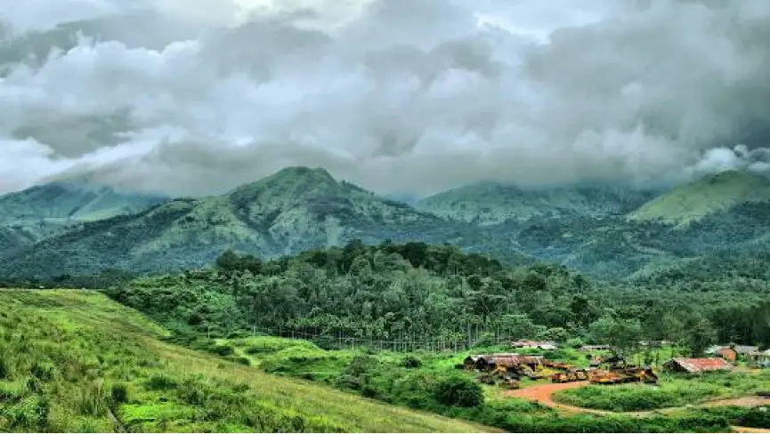 Wayanad Chembra Peak heart-shaped lake trekking Kerala
