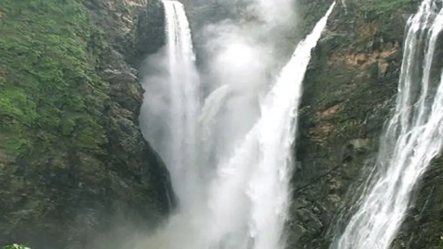 Nyayamakad Waterfalls