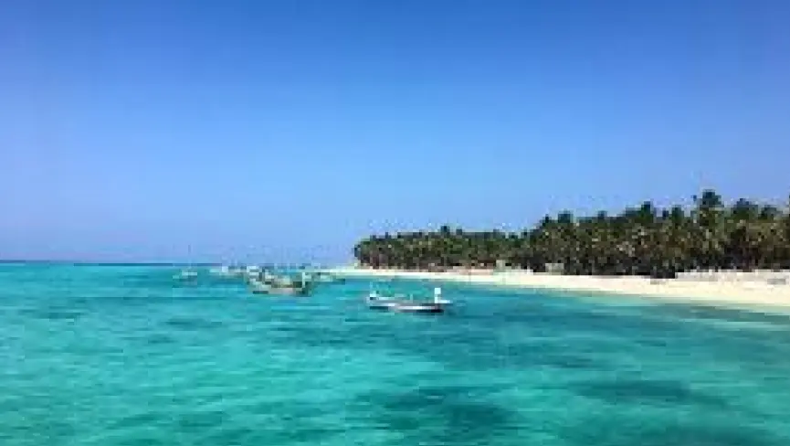 Kadmat Beach