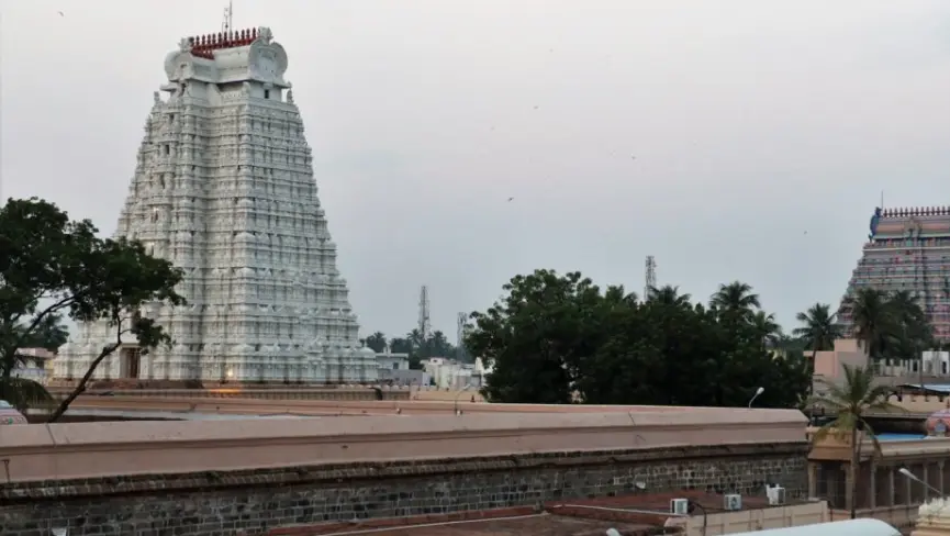 Vellai Gopuram