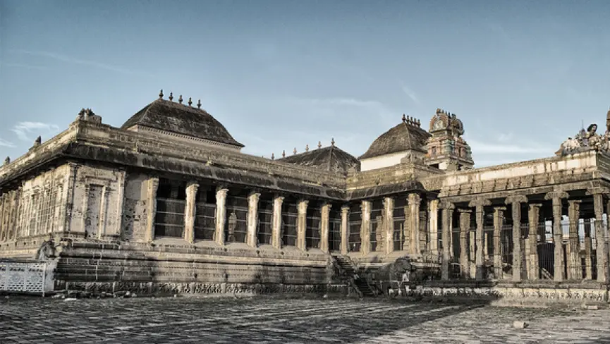 Ayiram Kaal Mandapam