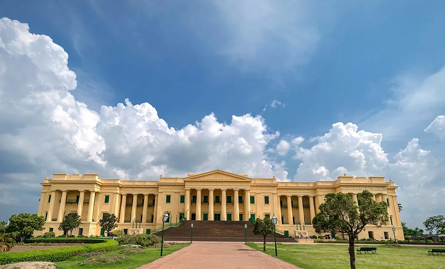 Hazarduari Palace, Murshidabad