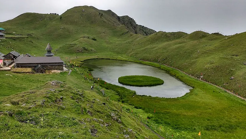 Prashar Lake