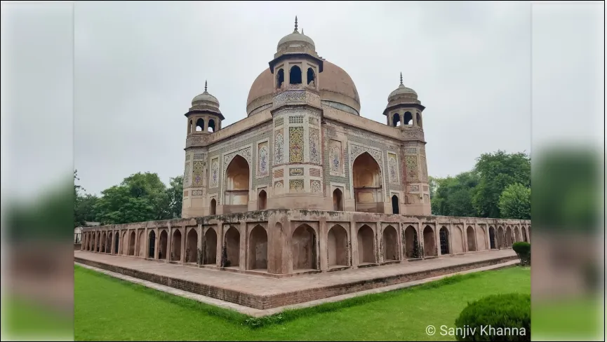 The Tombs of Ustad Shagird