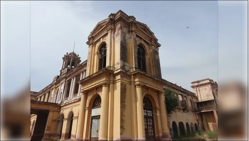 Old Fort Of Qila Rehmat Garh