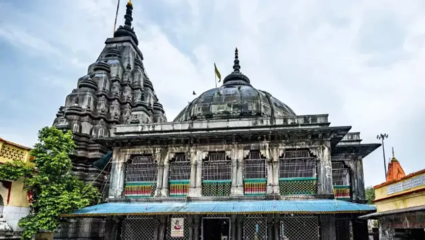 Vishnupad Temple, Gaya