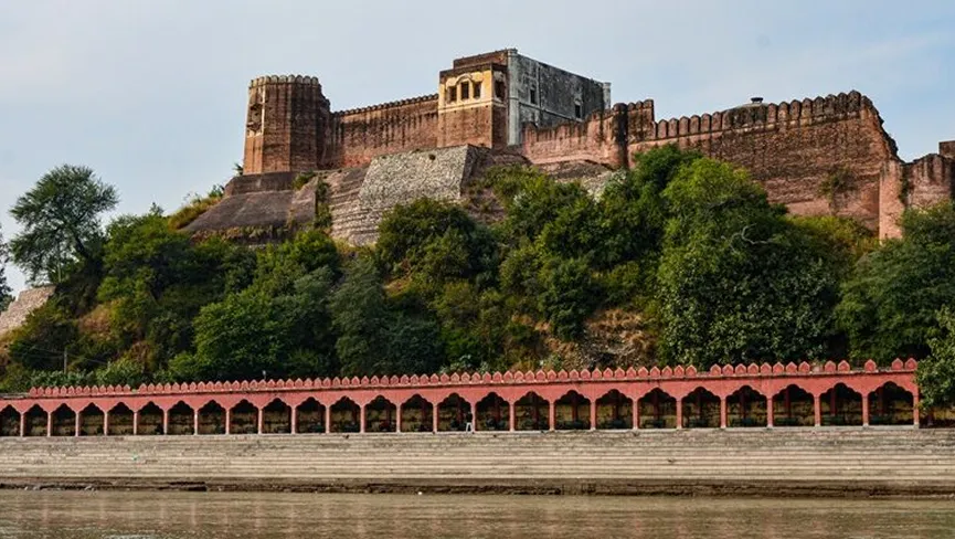 Akhnoor Fort
