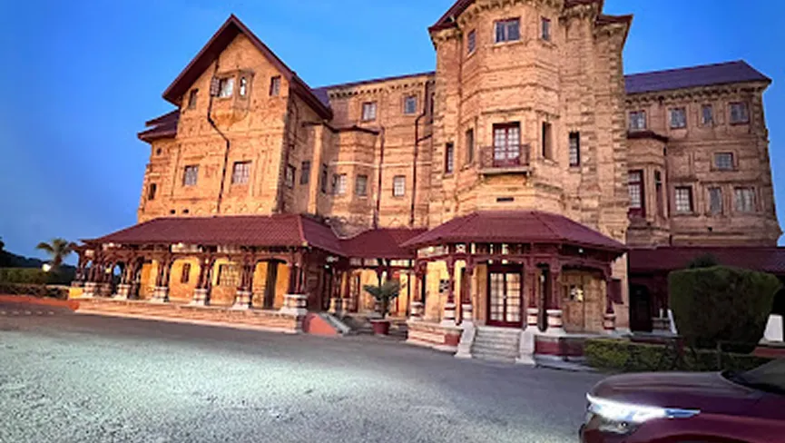 Amar Mahal Museum and Library