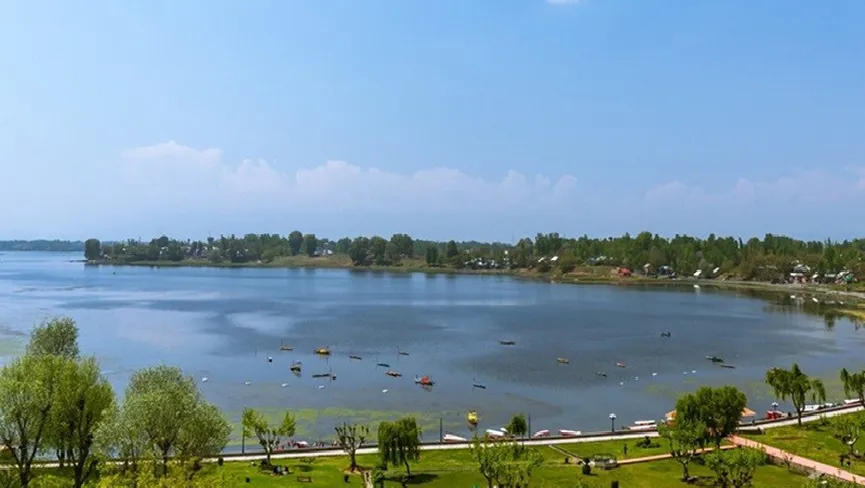 Mansbal Lake