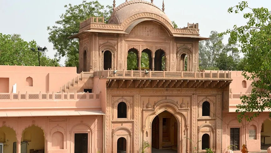 Raja Nahar Singh Palace