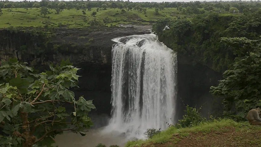 Tincha Waterfall