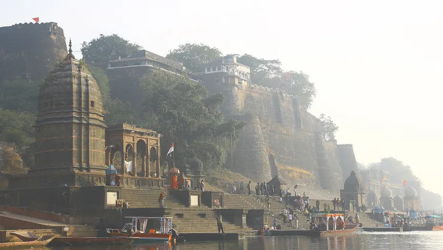 Maheshwar Fort