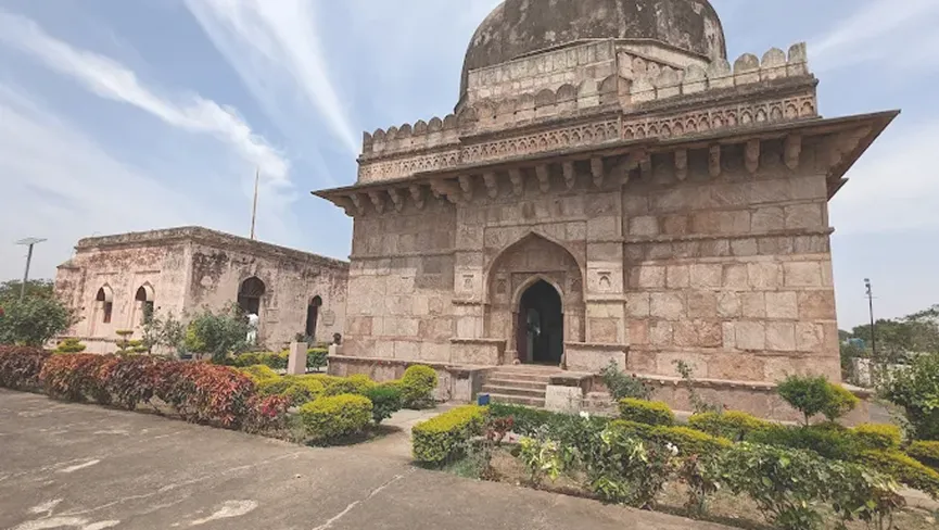 Chhapan Mahal Mandu