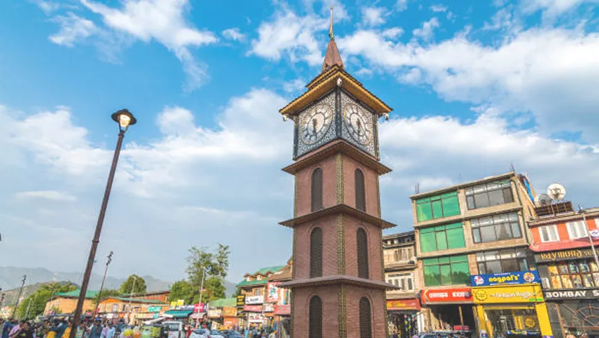 Garra Chowk (Mahatma Jyotibarav Phule Chowk)
