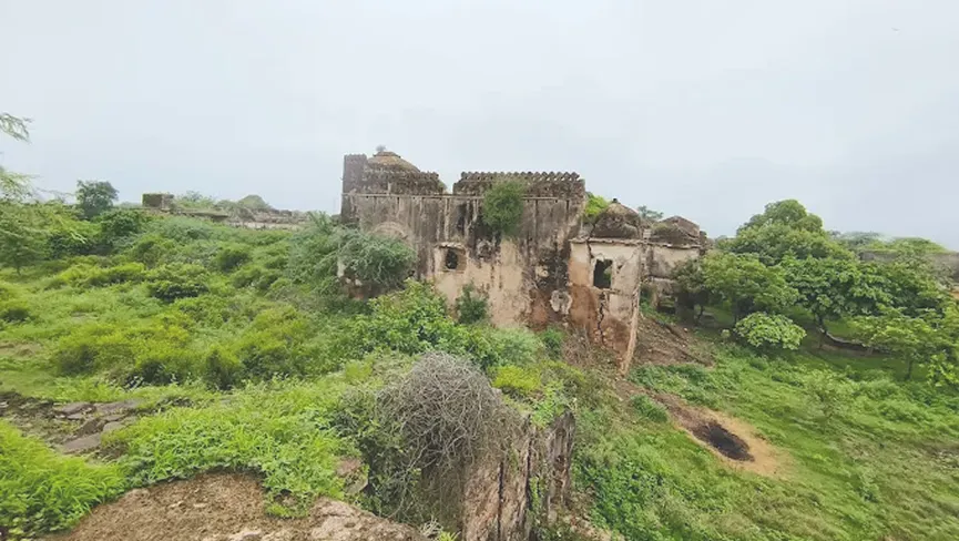 Manpur fort ki nadi