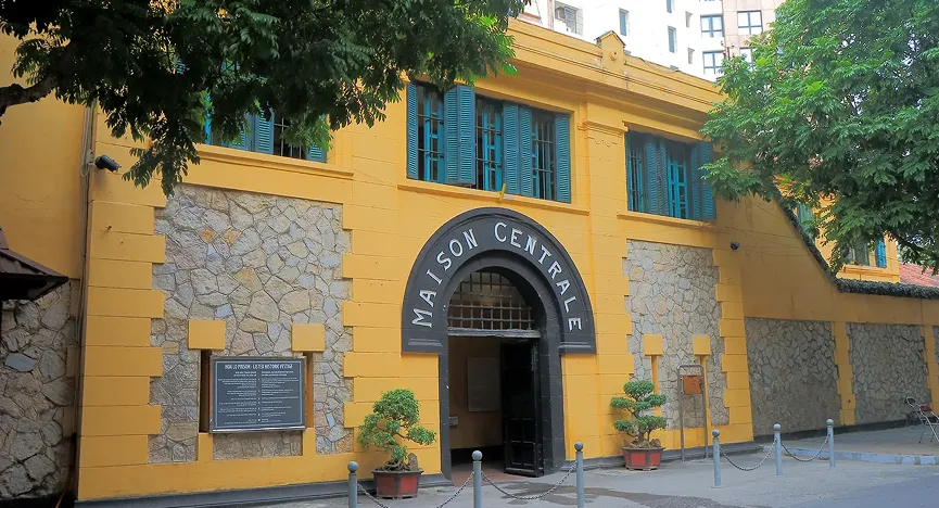 Hoa Lo Prison