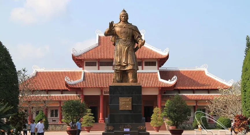 Quang Trung Monument