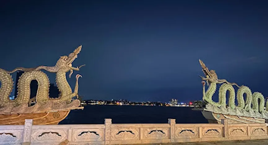 West Lake ceramic dragon pair