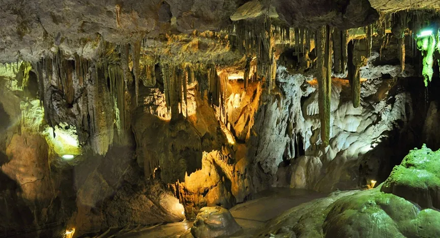 Nam Thien De Nhat Dong