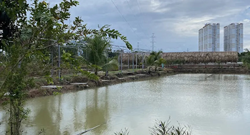 Central American West Ecological Fishing Lake