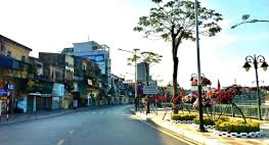 Tam Bac Pedestrian Street