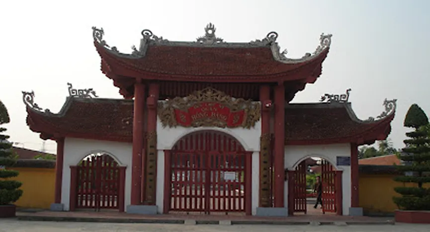 Martyrs Memorial in Hong Bang District