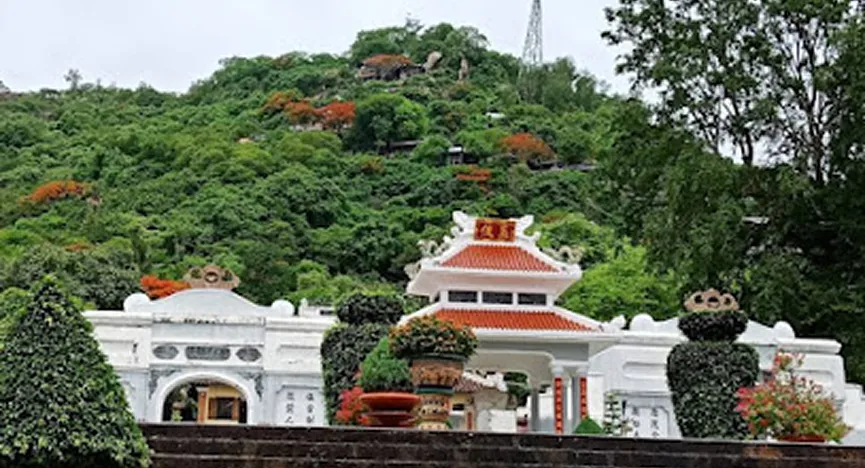 Thoai Ngoc Hau Mausoleum