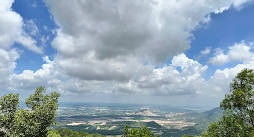 La Ban Peak  Dinh Mountain