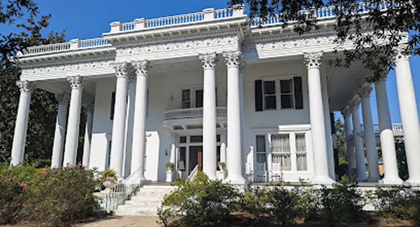 The Seth Lore and Irwinton Historic District