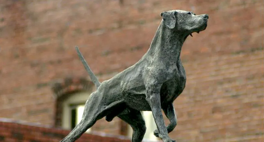 Bird Dog Statue